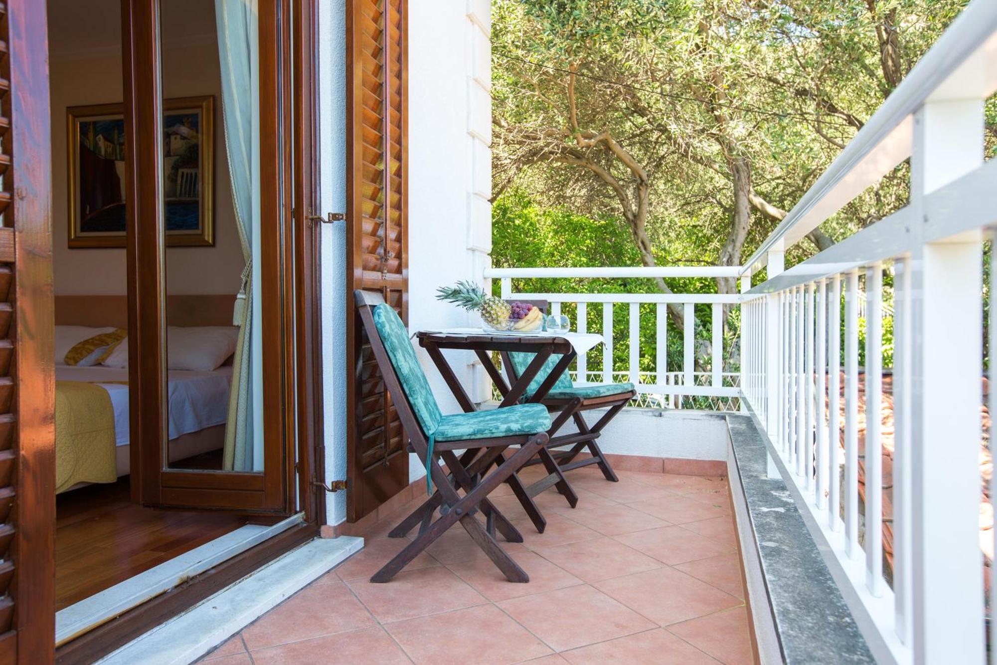 Holiday Home Lapad Beach Royal Дубровник Екстериор снимка